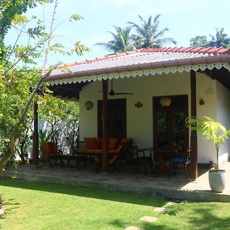 Lilly House Bed & Breakfast Unawatuna Dış mekan fotoğraf